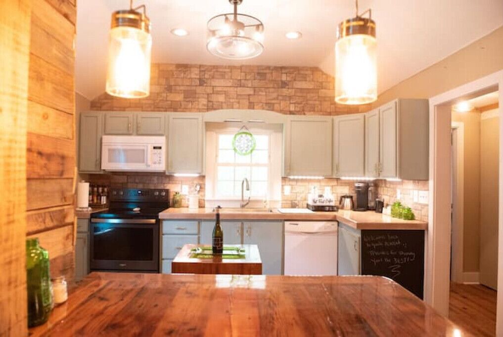 Photo of Kitchen in Shipman