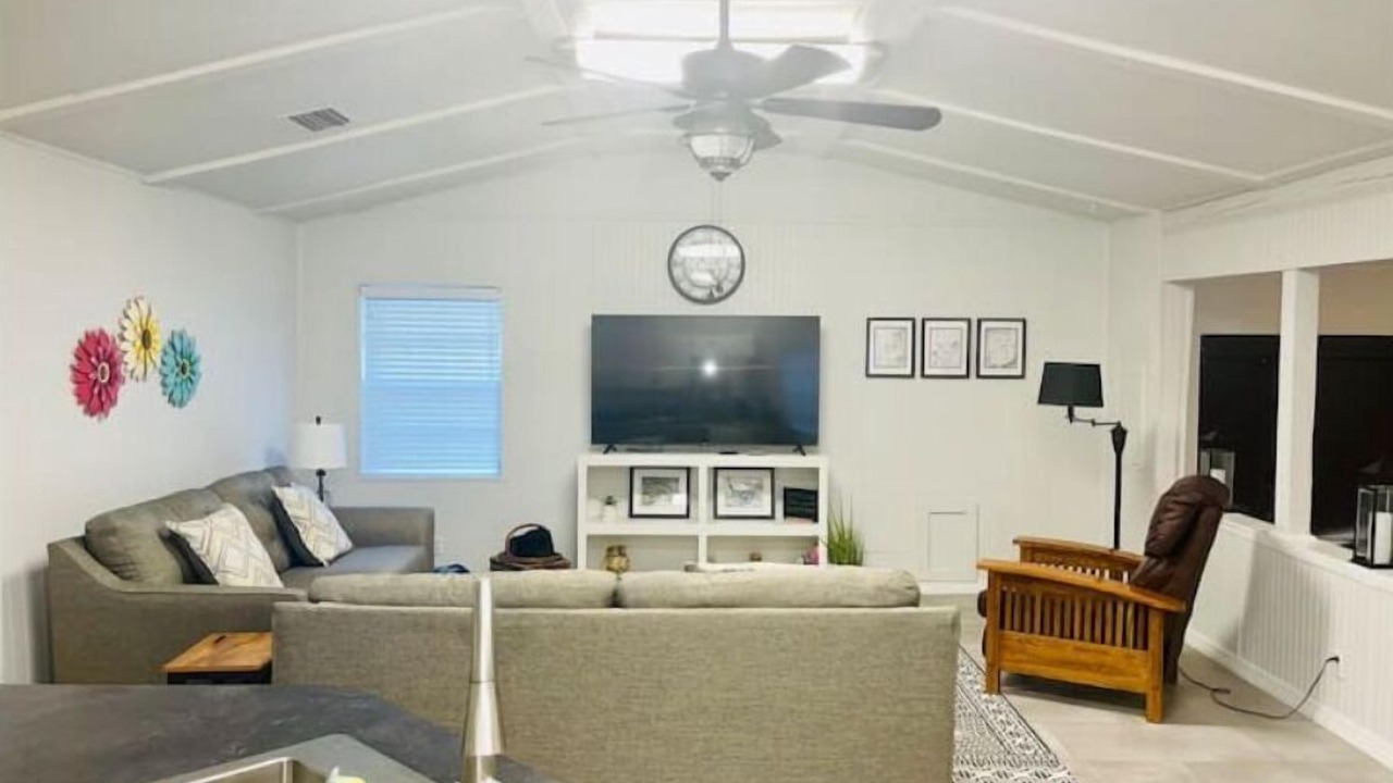 Photo of Bedroom in Weeki Wachee Gardens