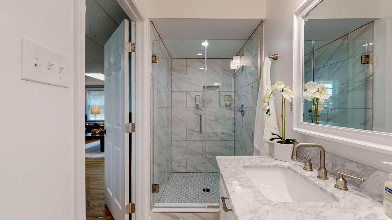 Photo of Bathroom in Charles City