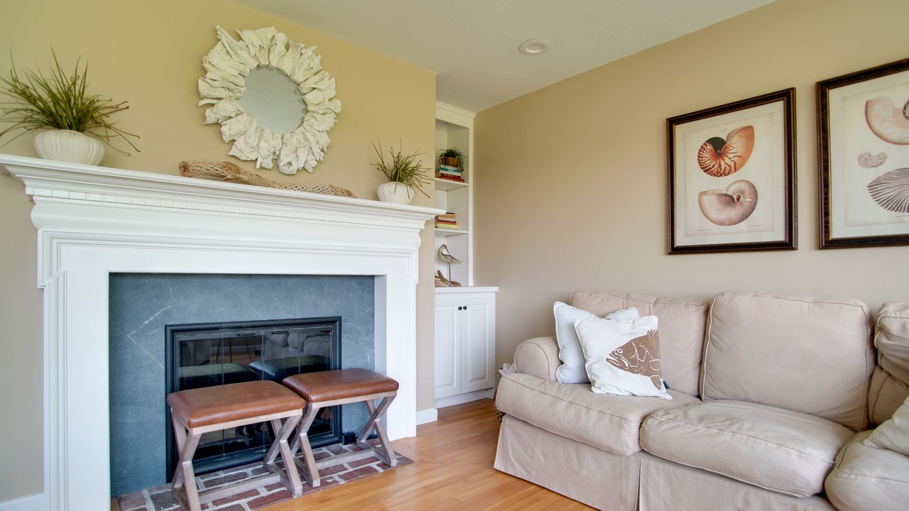 Photo of Livingroom in West Barnstable