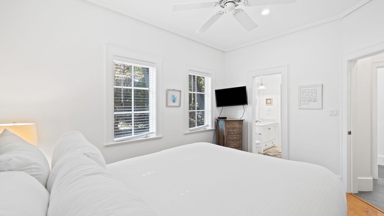 Photo of Bedroom in SeaNest Village