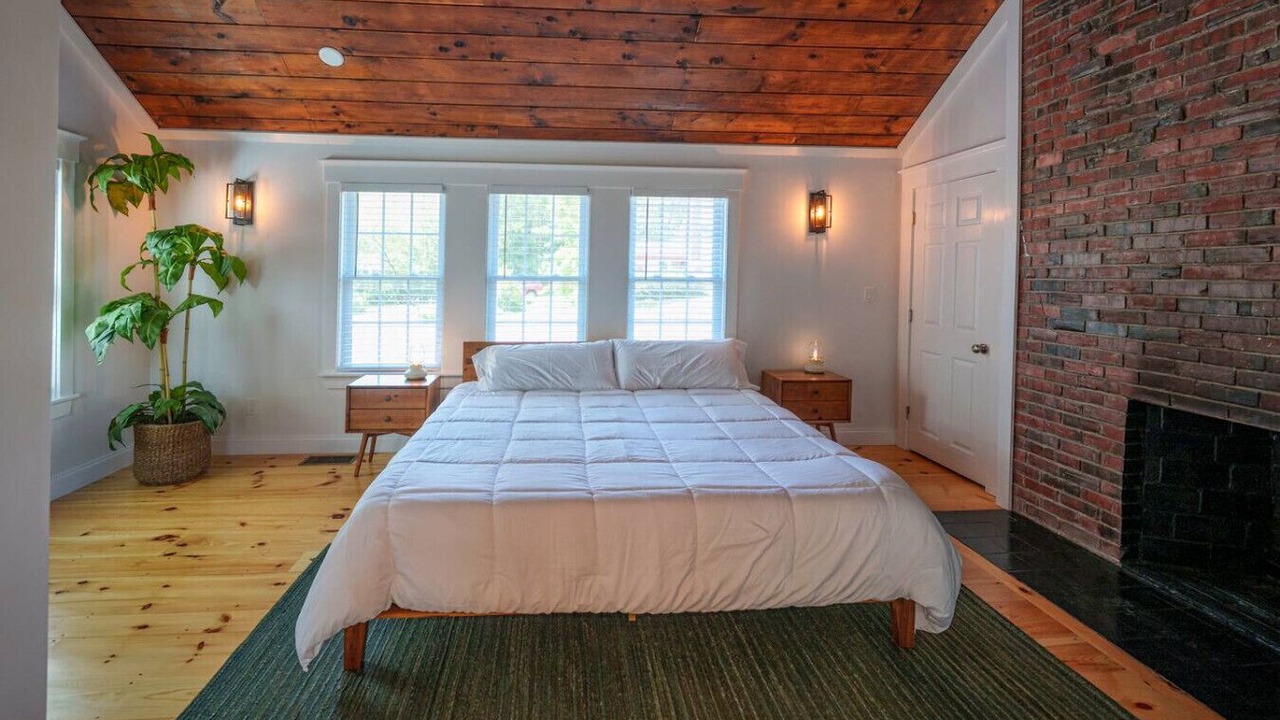 Photo of Bedroom in Yarmouth Port