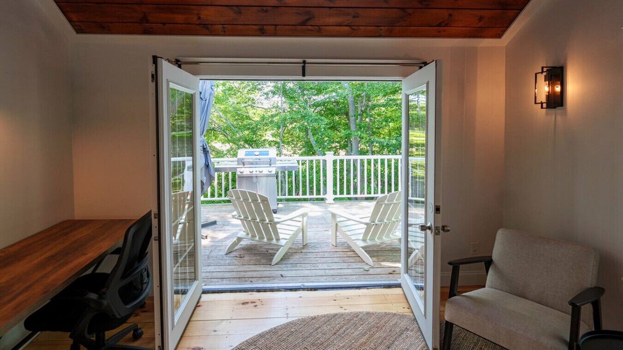 Photo of Patio Balcony in Yarmouth Port