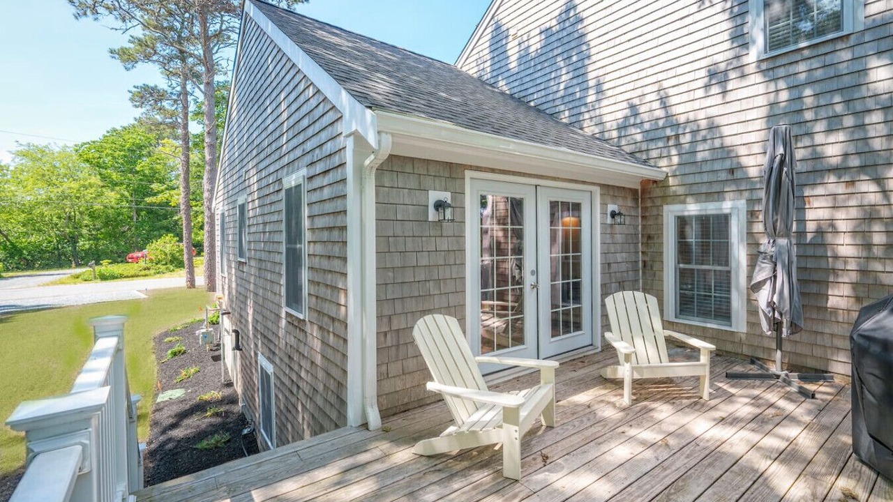 Photo of Patio Balcony in Yarmouth Port