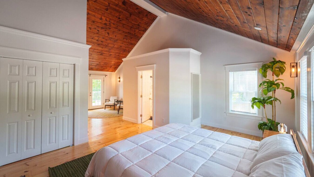 Photo of Bedroom in Yarmouth Port