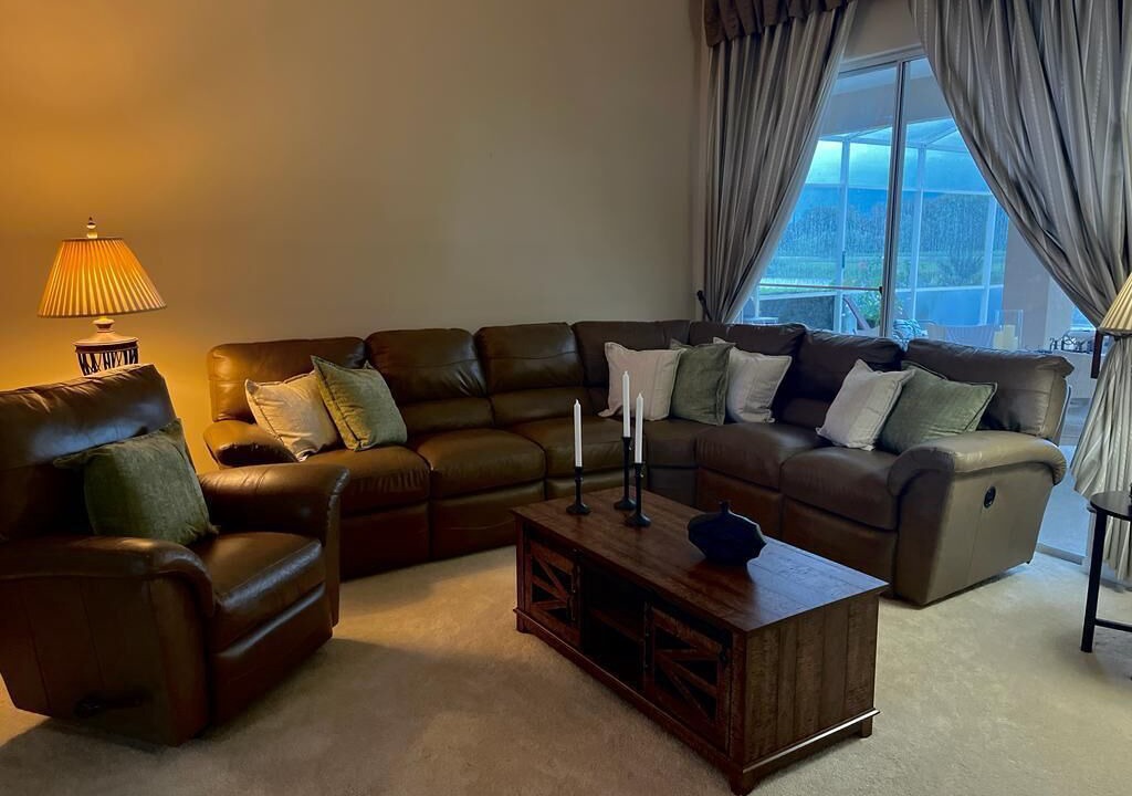 Photo of Livingroom in Ridgewood Lakes