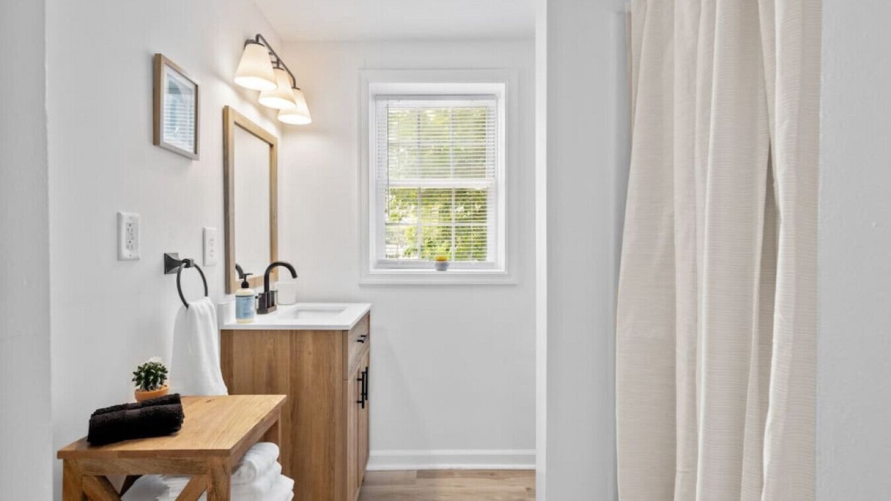 Photo of Bathroom in Hopewell