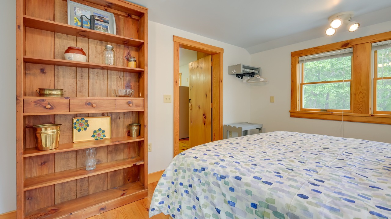 Photo of Bedroom in Brewster