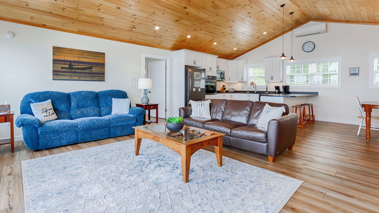 Photo of Livingroom in Town of Varick