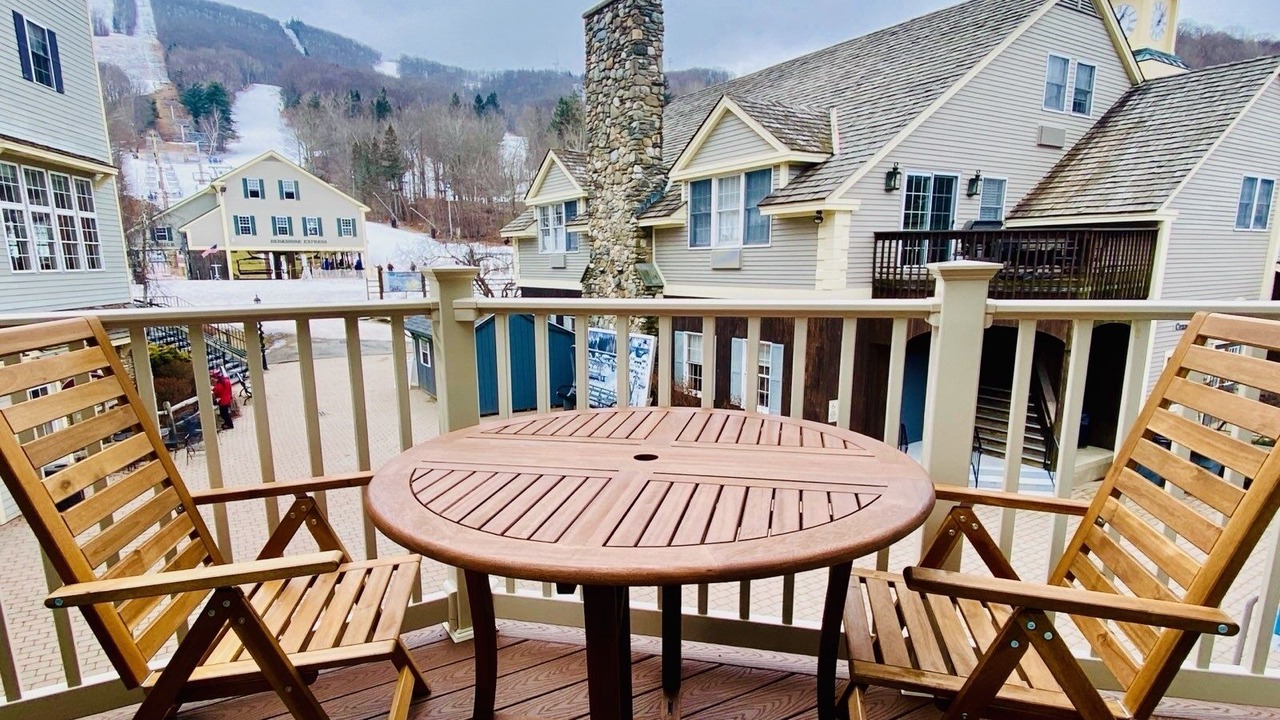 Photo of Outdoor in Hancock