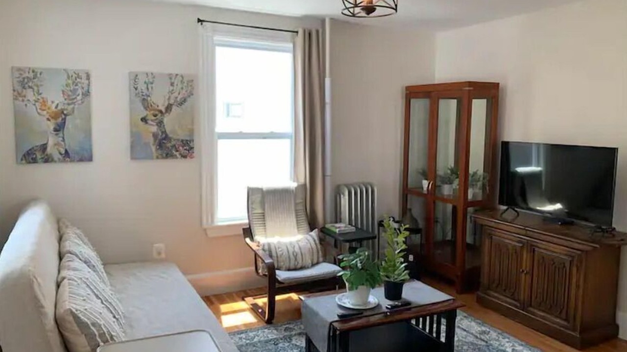 Photo of Livingroom in Ward Two