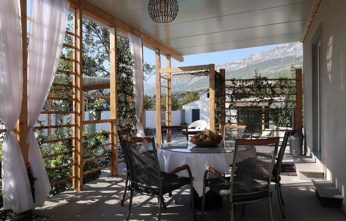 Photo of Outdoor in Solin