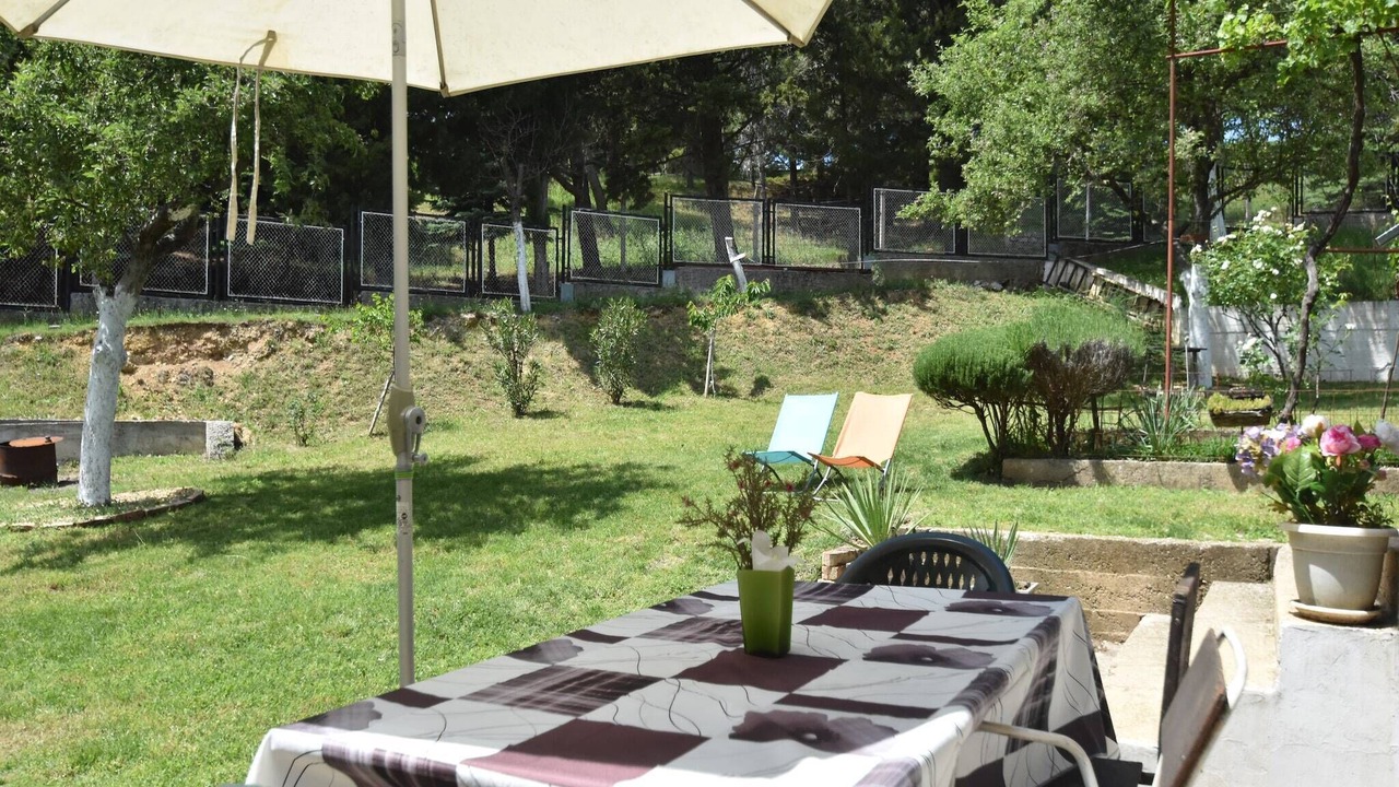 Photo of Patio Balcony in Cove Parja