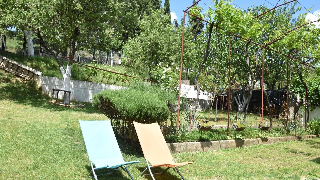 Photo of Outdoor in Cove Parja