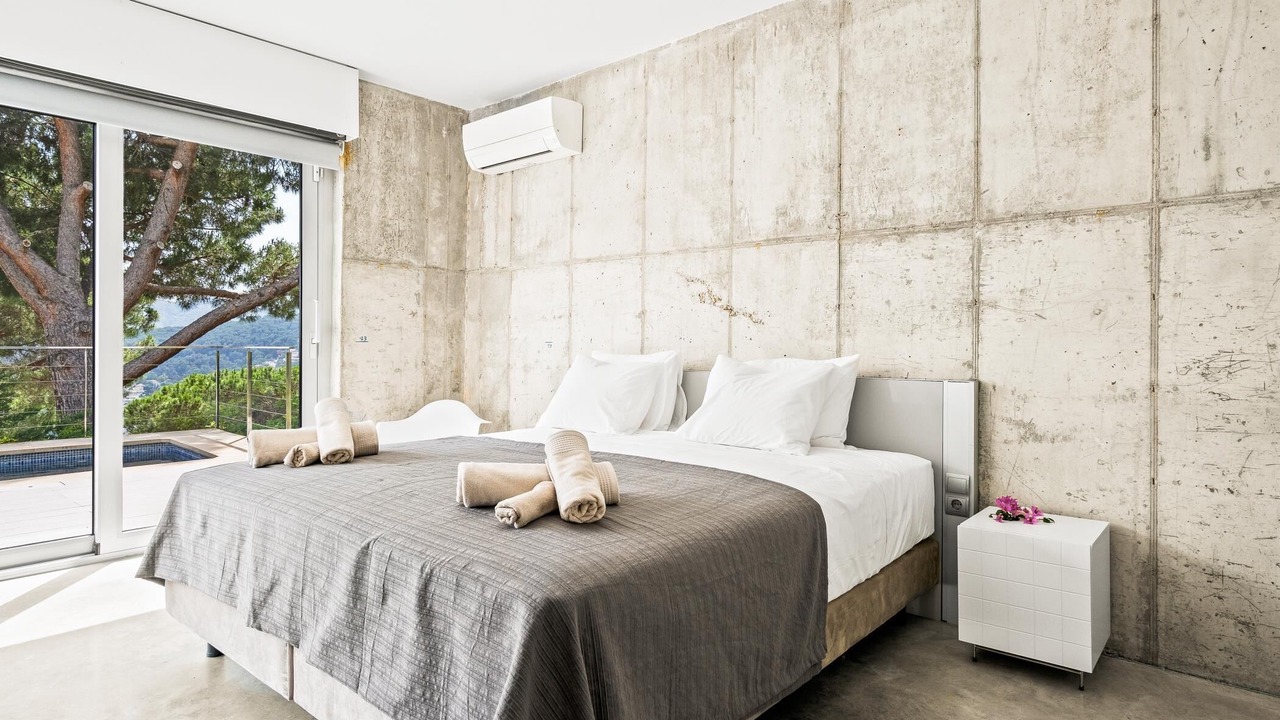 Photo of Bedroom in Cabrils