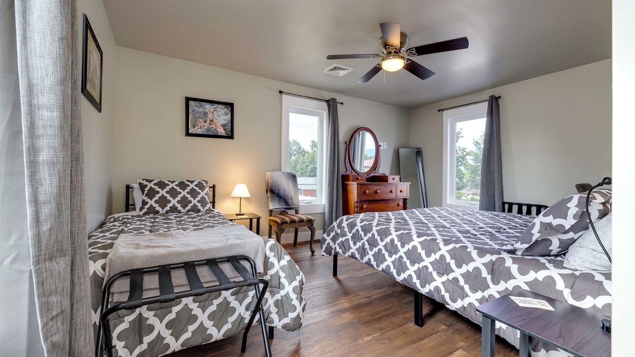 Photo of Bedroom in Luray