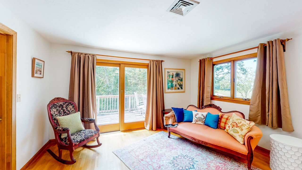 Photo of Livingroom in West Falmouth
