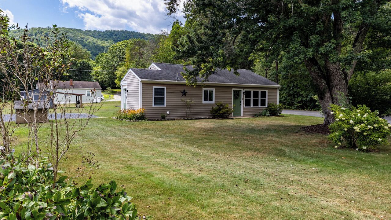 Photo of Outdoor in Afton