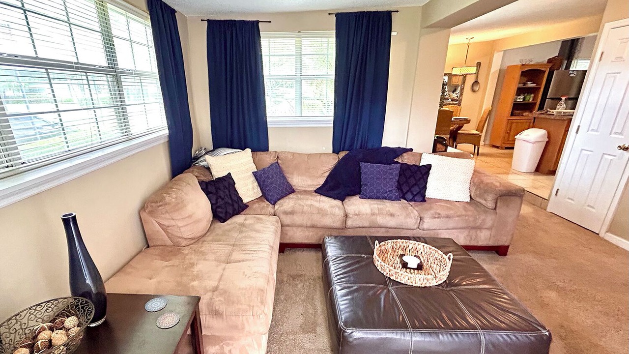 Photo of Livingroom in Griffin Heights