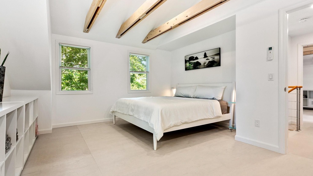 Photo of Bedroom in West Barnstable