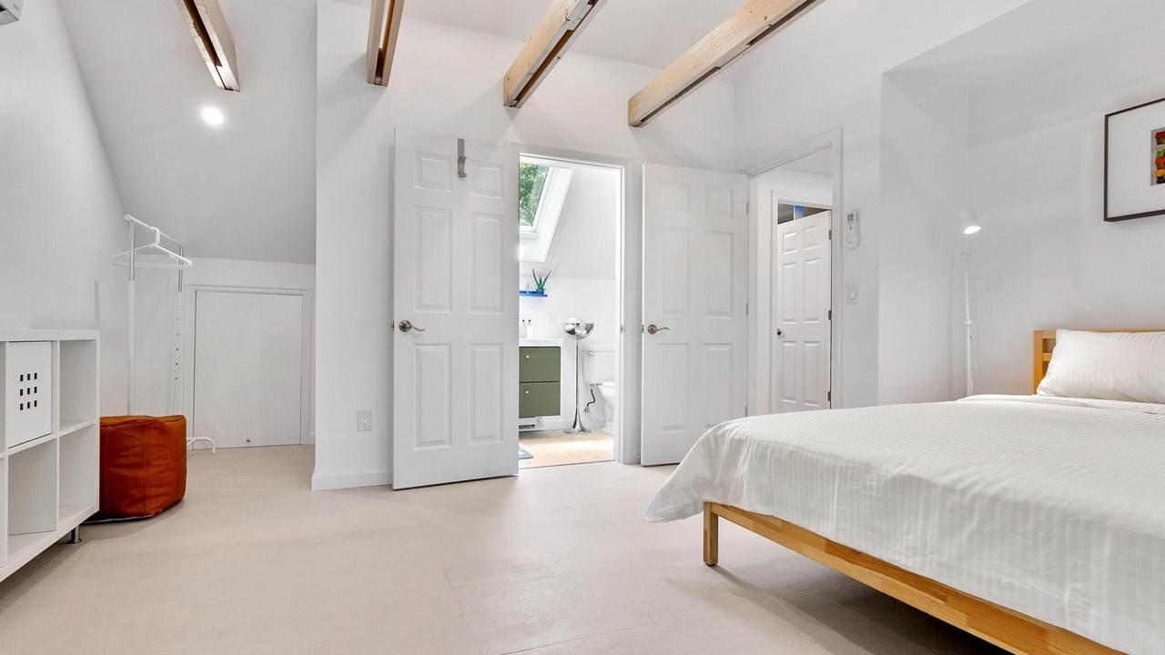 Photo of Bedroom in West Barnstable