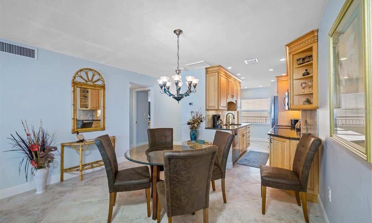 Photo of Bedroom in Madeira Beach