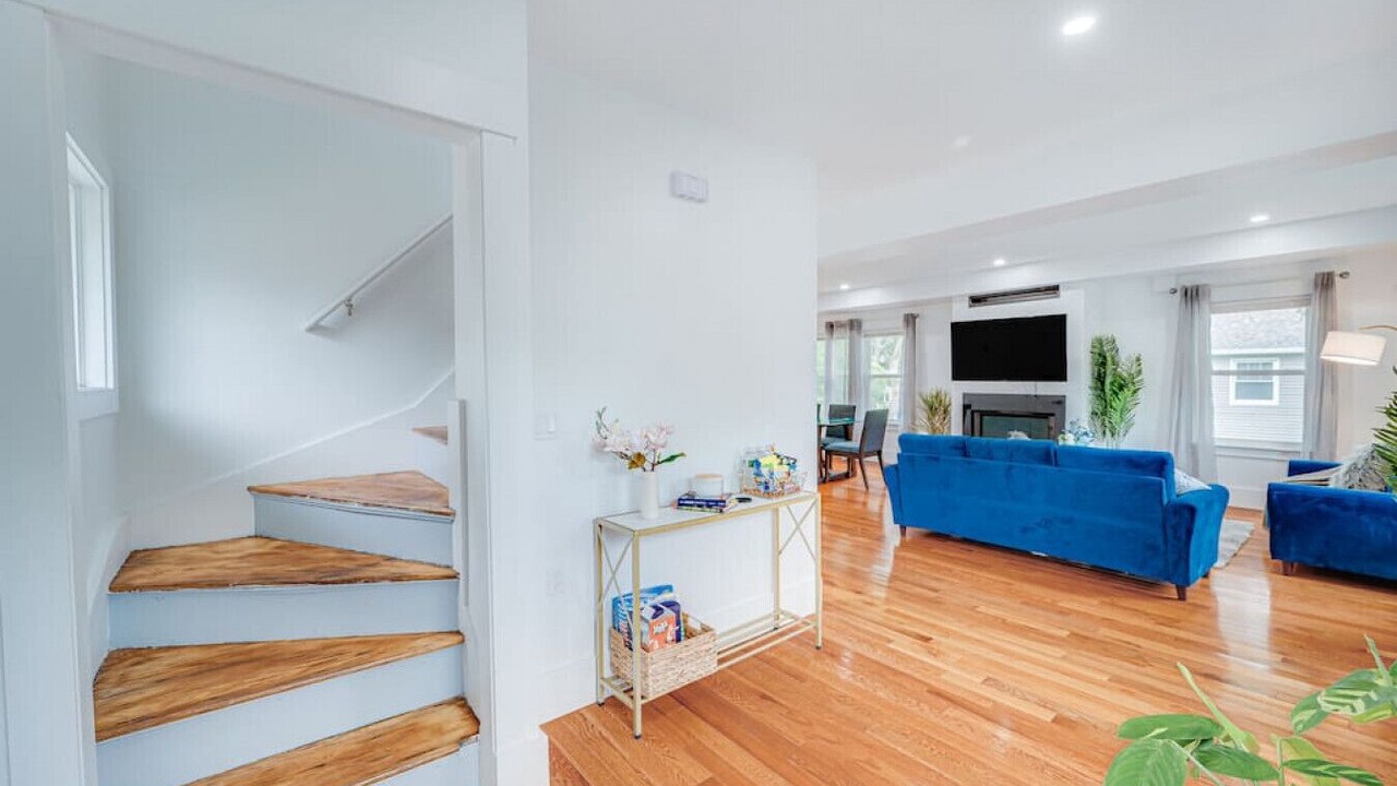 Photo of Livingroom in Milton