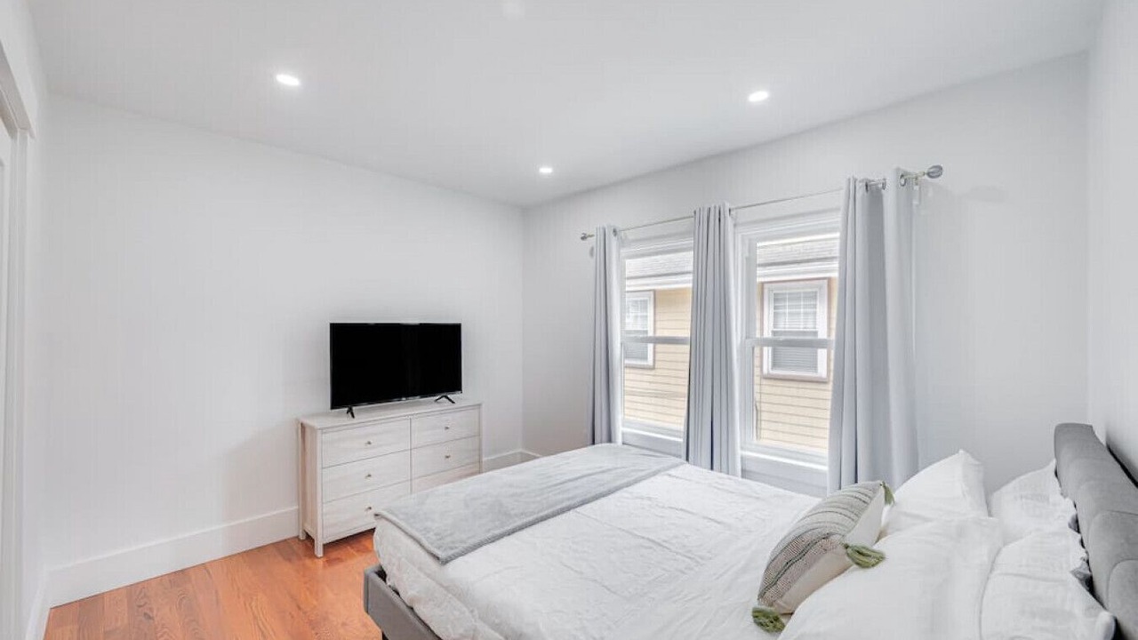 Photo of Bedroom in Milton