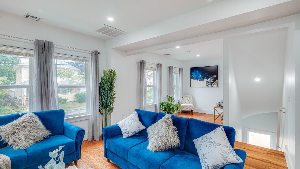 Photo of Livingroom in Milton