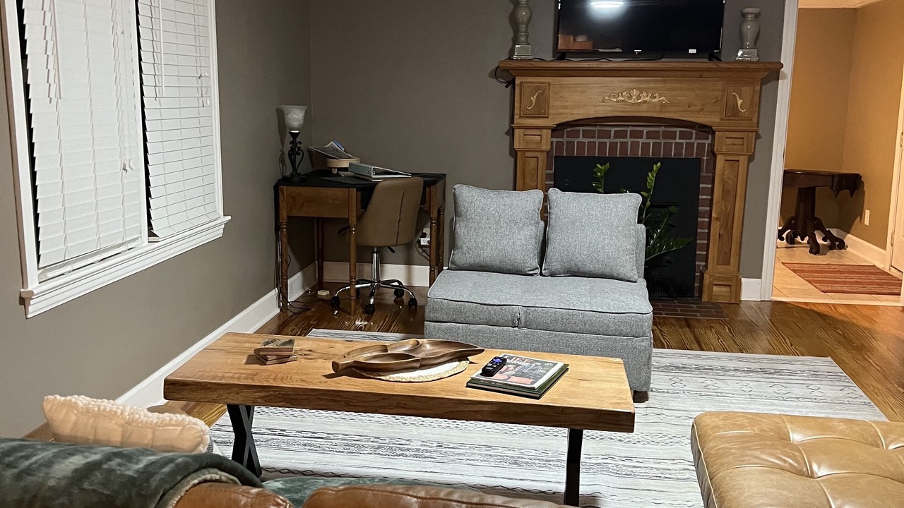 Photo of Livingroom in Monticello