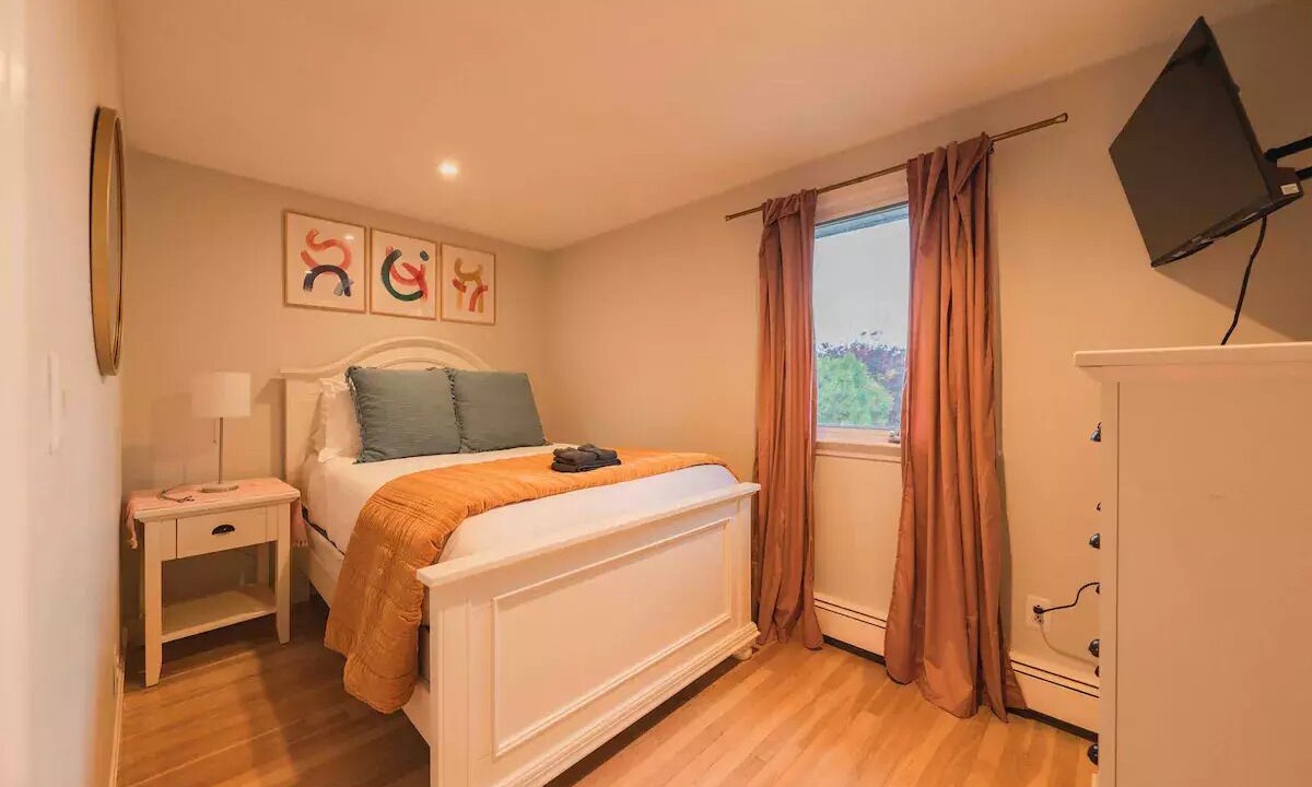 Photo of Bedroom in Revere
