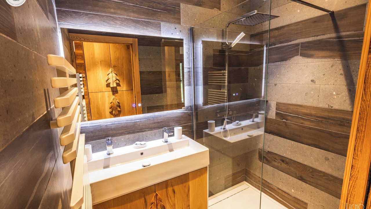 Photo of Bathroom in La Joue du Loup