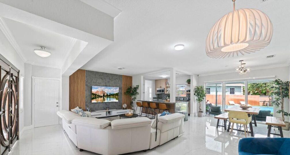 Photo of Livingroom in Miami Gardens