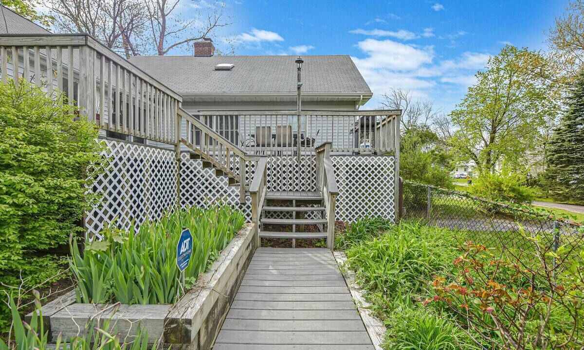 Photo of Outdoor in Lake Grove