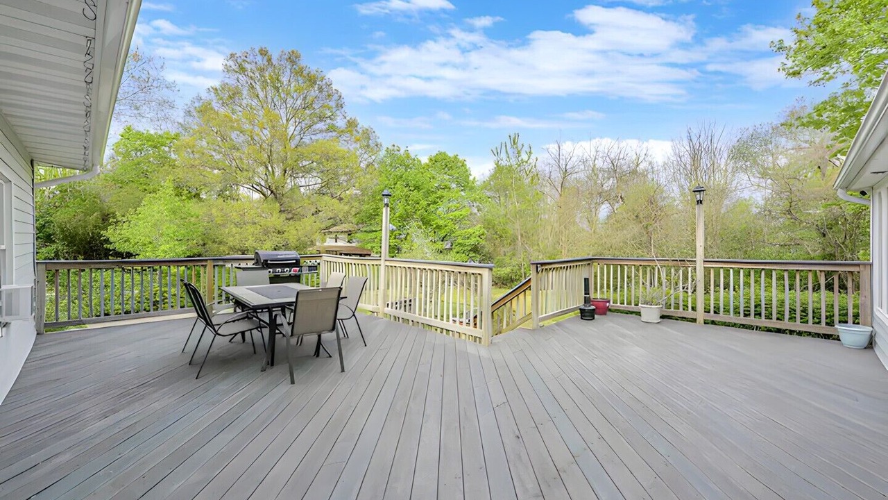 Photo of Outdoor in Lake Grove