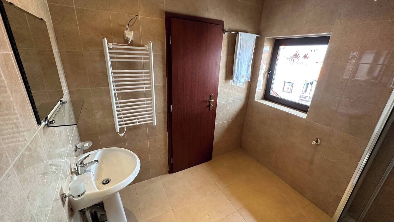 Photo of Bathroom in Shiligarnika