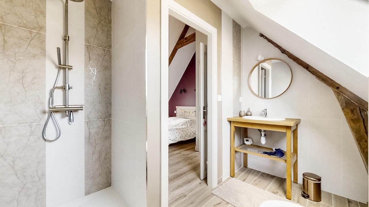 Photo of Bathroom in Lanouee