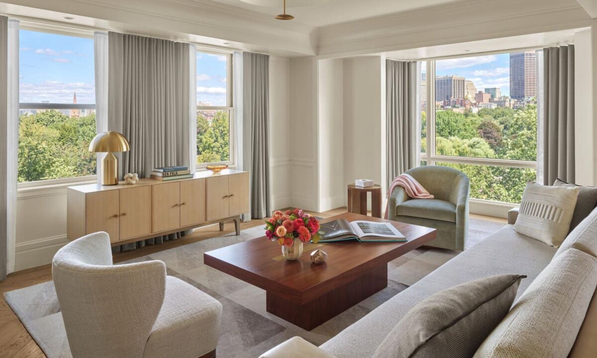 Photo of Livingroom in Back Bay East
