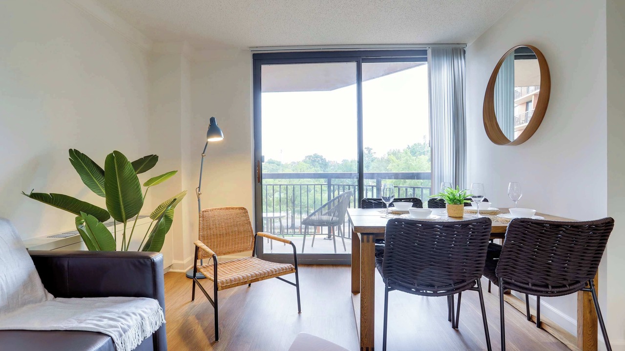 Photo of Livingroom in Pentagon City