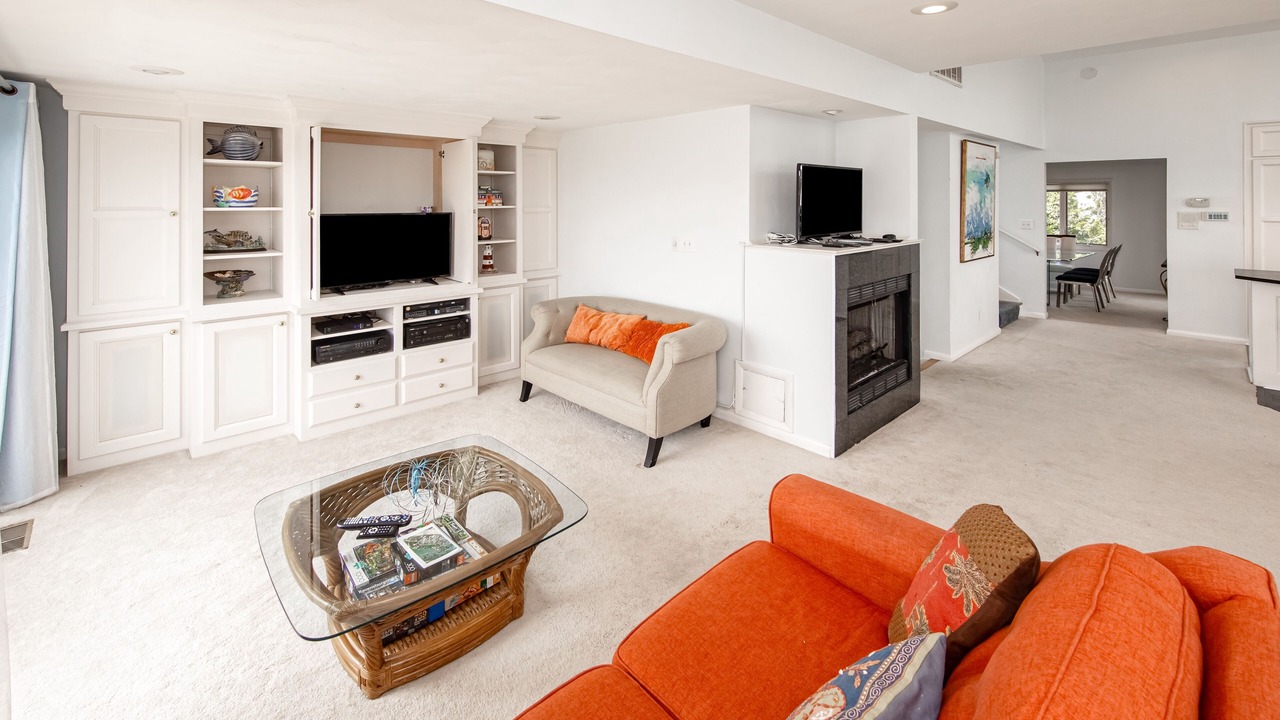 Photo of Livingroom in Croatan Beach