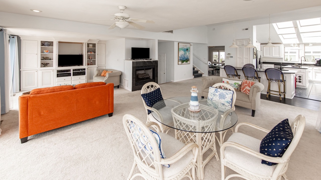 Photo of Livingroom in Croatan Beach