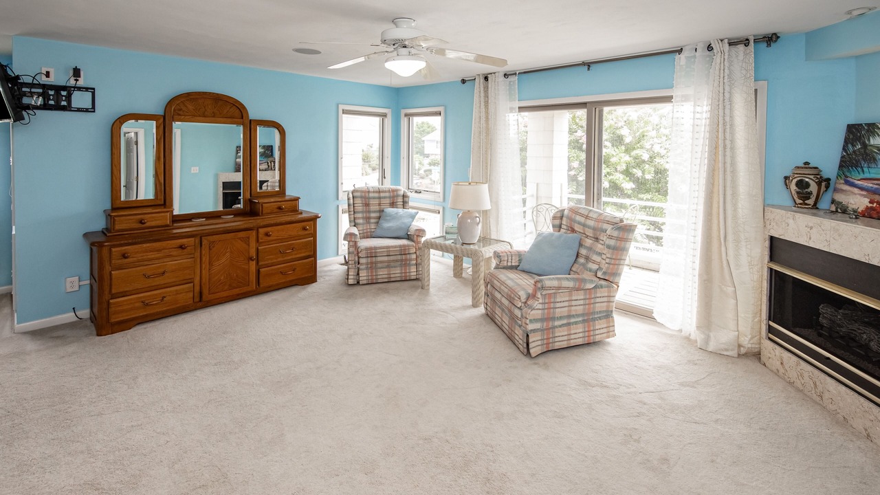 Photo of Livingroom in Croatan Beach