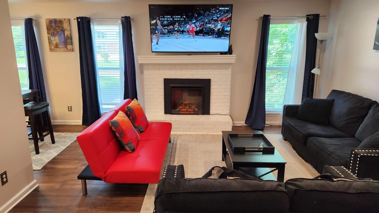 Photo of Livingroom in Tallahassee