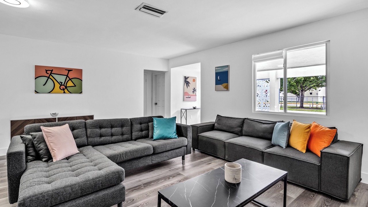 Photo of Livingroom in Miramar