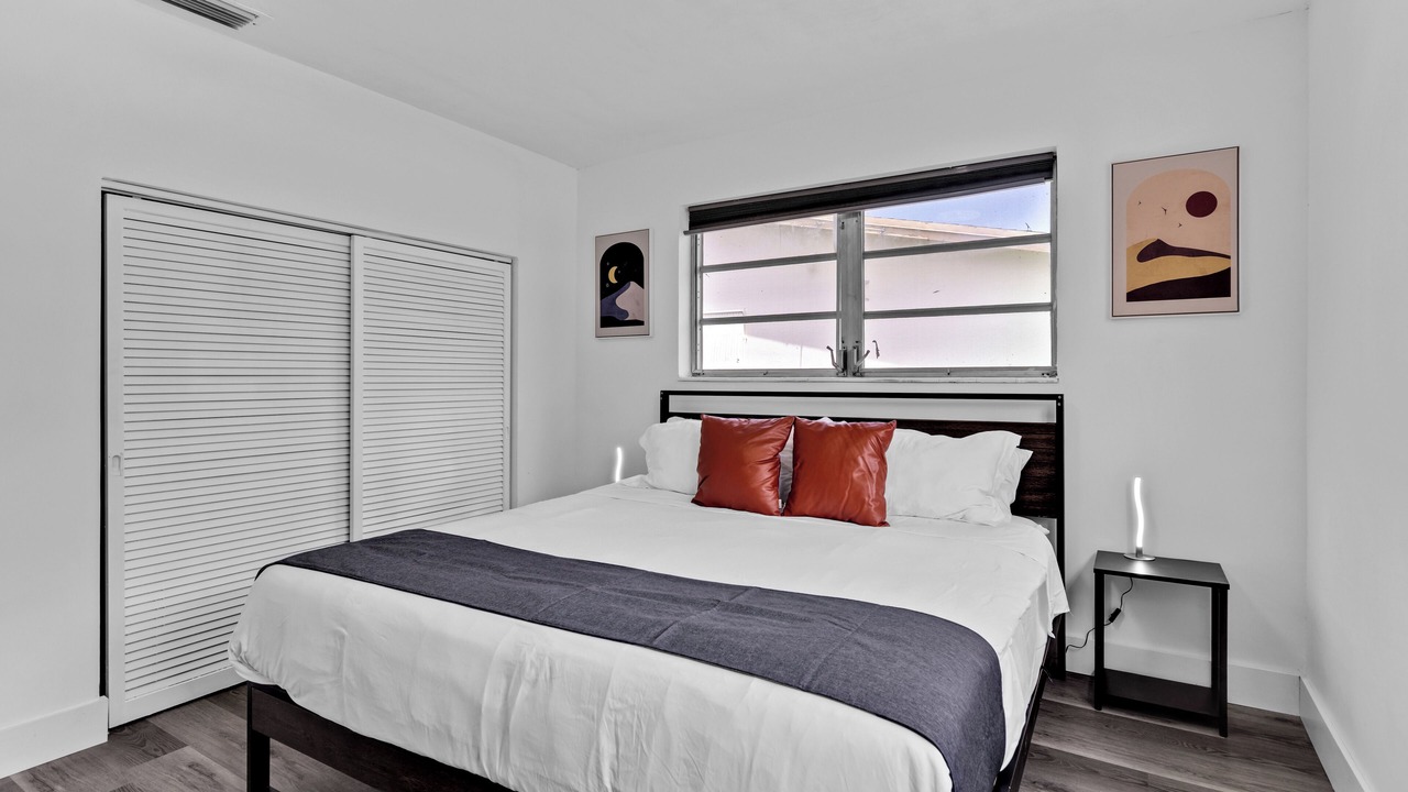 Photo of Bedroom in Miramar