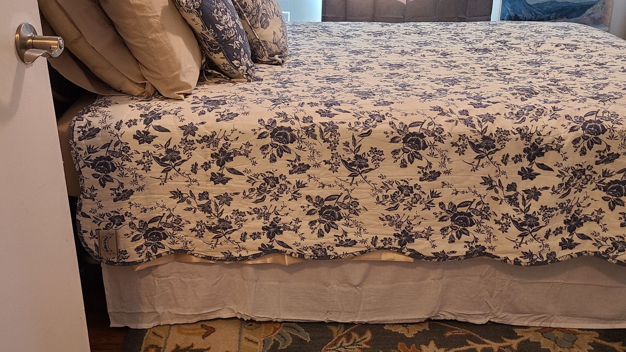 Photo of Bedroom in Luray