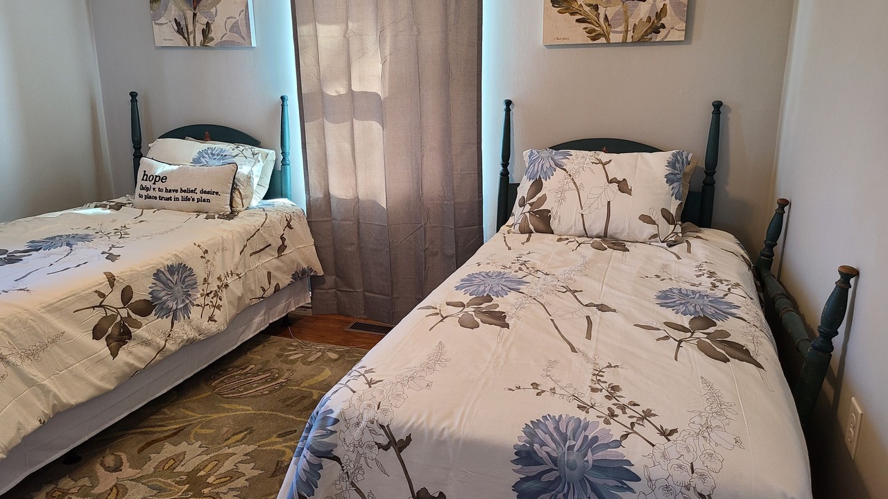 Photo of Bedroom in Luray