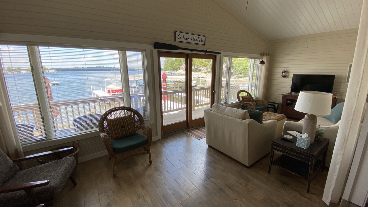 Photo of Livingroom in Fremont