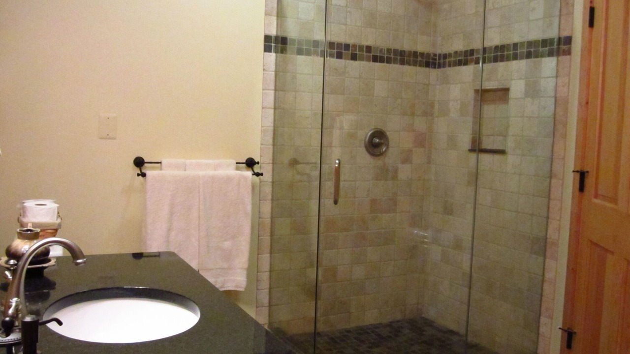 Photo of Bathroom in Haywood