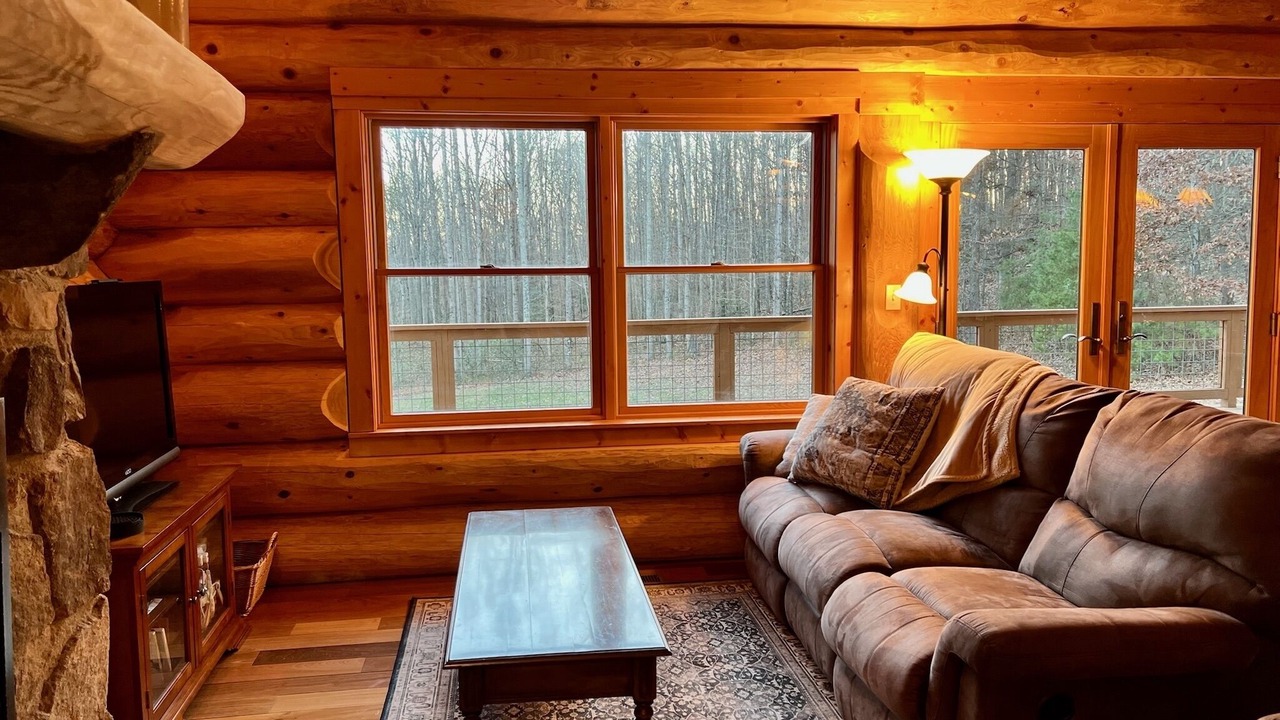 Photo of Livingroom in Haywood